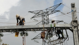 بررسی علل برق گرفتگی کارگران ساختمانی در اثر عدم رعایت حریم شبکه های برق