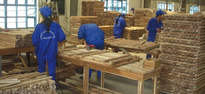 آشنایی با فرآیند و ماشین آلات صنایع چوب و درودگری