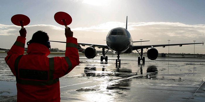 مدیریت ایمنی سیستم ها و عملیات فرودگاه