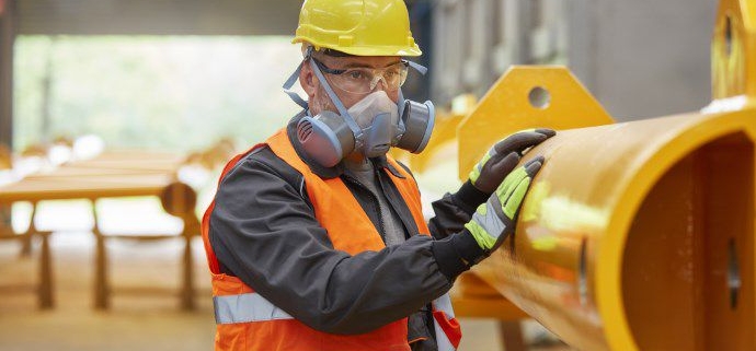خطرات مرتبط با ریه در محیط کار و وسایل حفاظت فردی