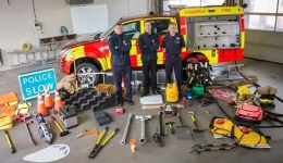 تجهیزات خودروهای واکنش اضطراری 7 تجهیزات خودروهای واکنش اضطراری